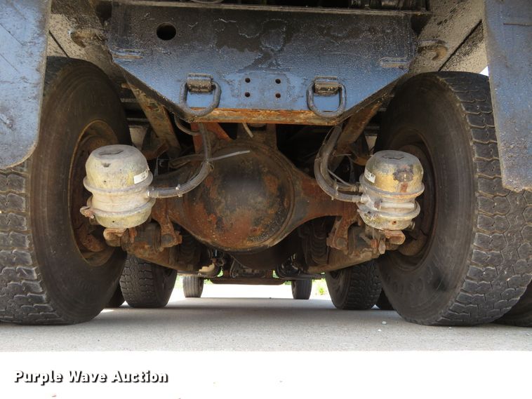 image for item FP9299 2009 International 7400 WorkStar  dump truck