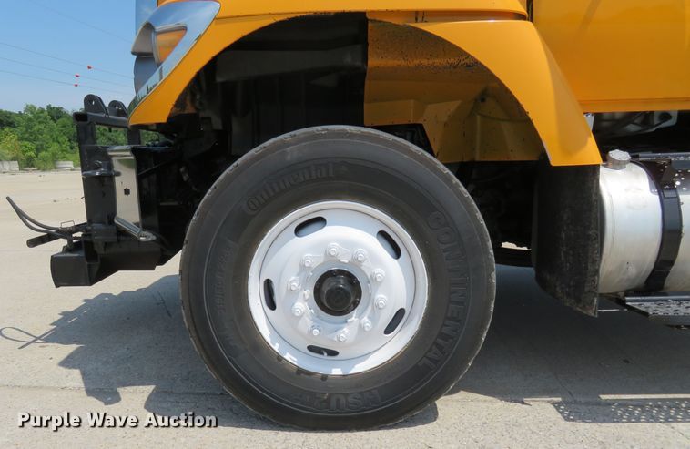 image for item FP9299 2009 International 7400 WorkStar  dump truck