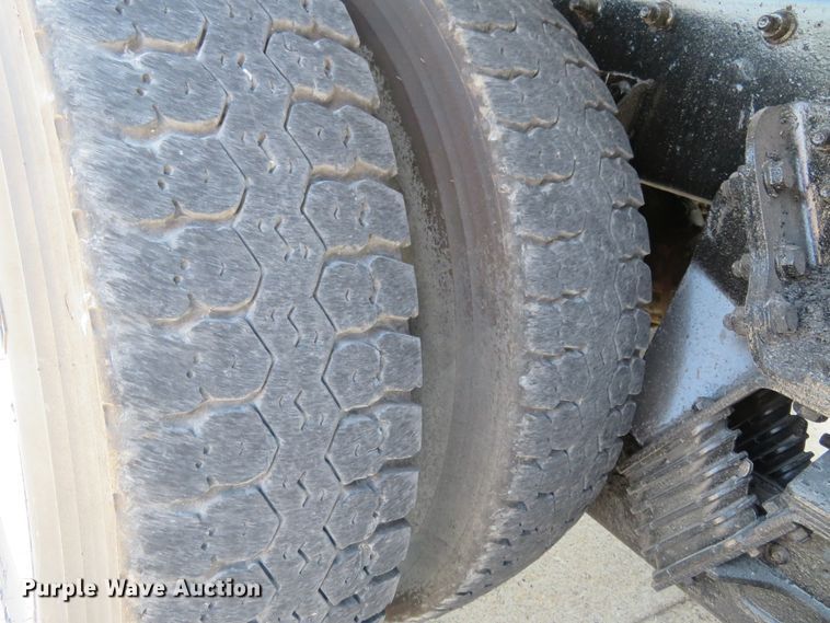 image for item FP9299 2009 International 7400 WorkStar  dump truck