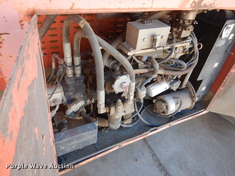 image for item HI9834 2001 JLG 33RTS  scissor lift