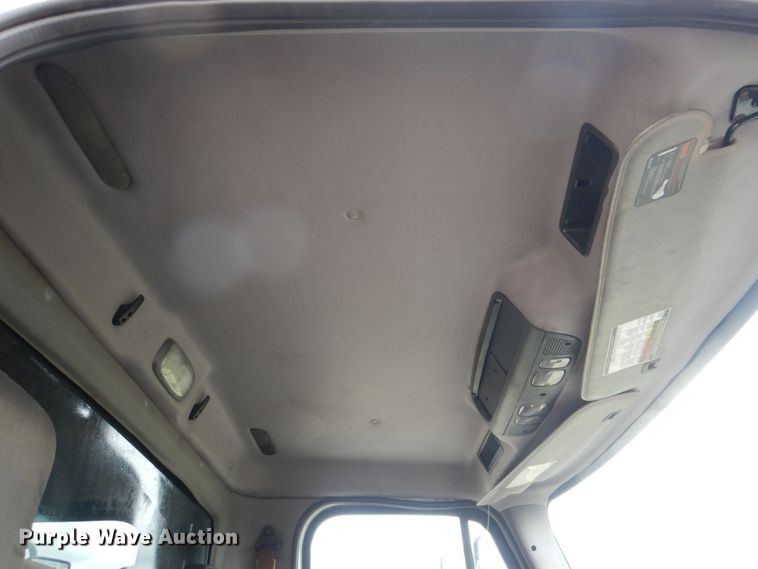 image for item HL9490 2010 Freightliner Business Class M2  dump truck