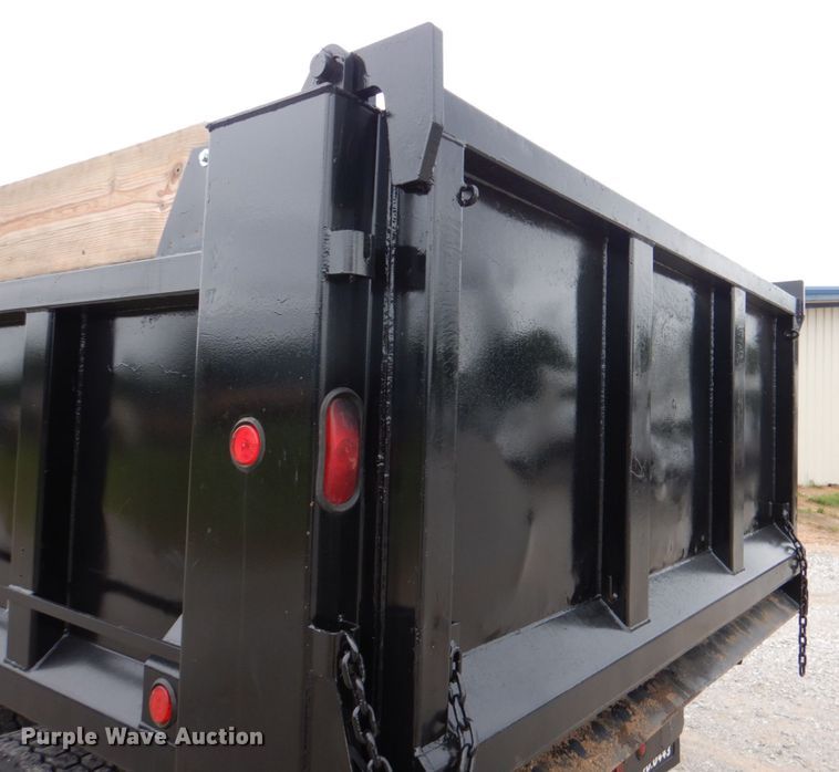 image for item HL9490 2010 Freightliner Business Class M2  dump truck