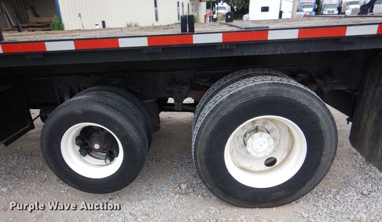 image for item HL9491 1995 International 4700  crane truck