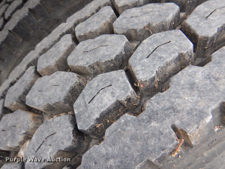 image for item HL9491 1995 International 4700  crane truck