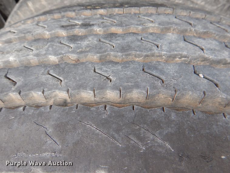 image for item HL9491 1995 International 4700  crane truck