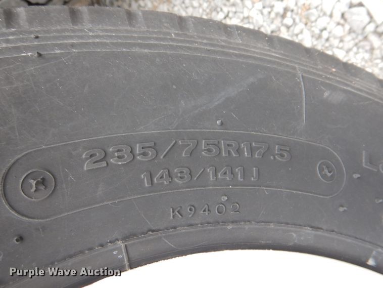 image for item HL9491 1995 International 4700  crane truck