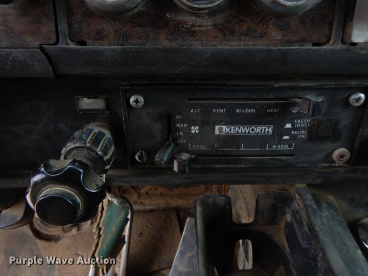 image for item HO9494 1987 Kenworth W900  dump truck