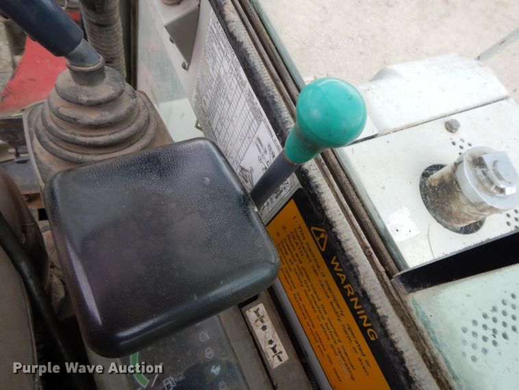 image for item HO9495 1999 Takeuchi TB145  mini excavator