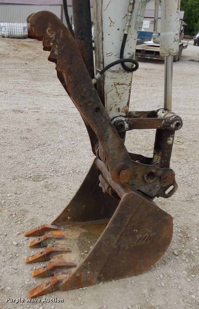 image for item HO9495 1999 Takeuchi TB145  mini excavator