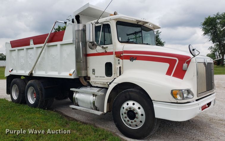 image for item HP9511 1998 International 9200  dump truck