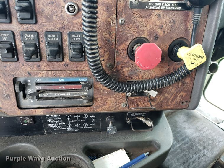 image for item HP9511 1998 International 9200  dump truck