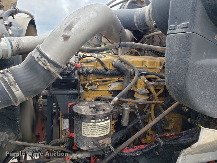 image for item HP9511 1998 International 9200  dump truck