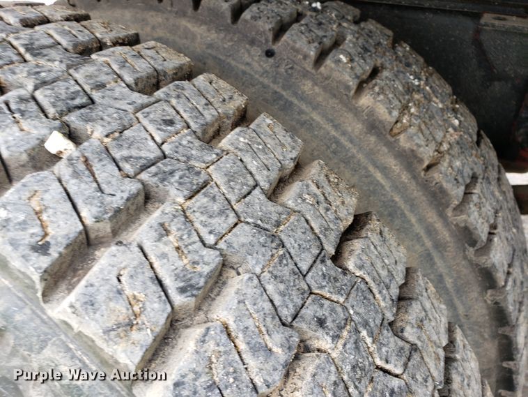 image for item HP9511 1998 International 9200  dump truck