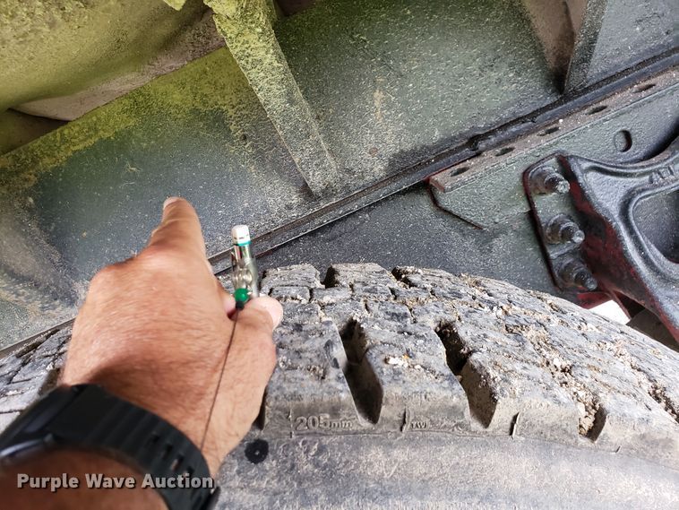 image for item HP9511 1998 International 9200  dump truck