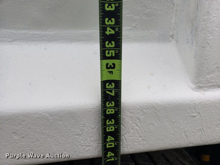 image for item HP9511 1998 International 9200  dump truck