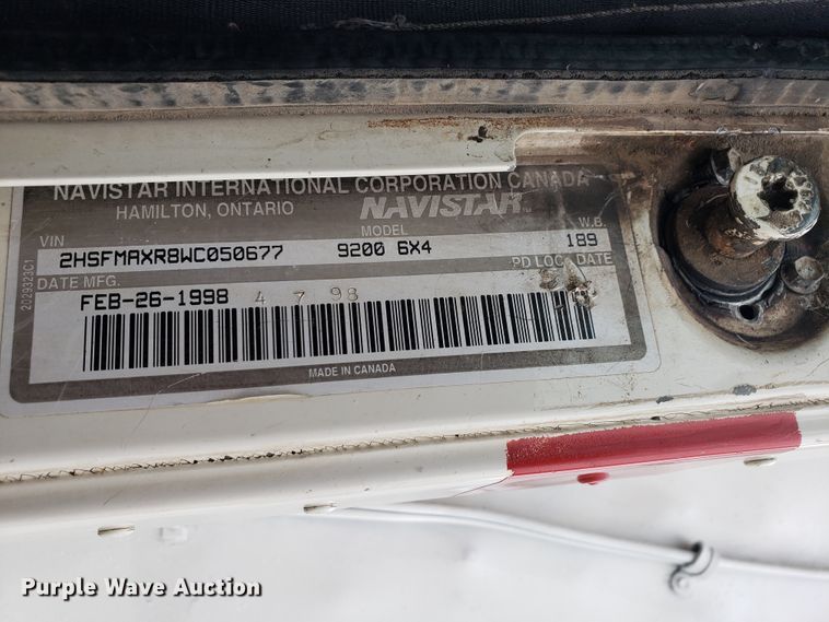 image for item HP9511 1998 International 9200  dump truck