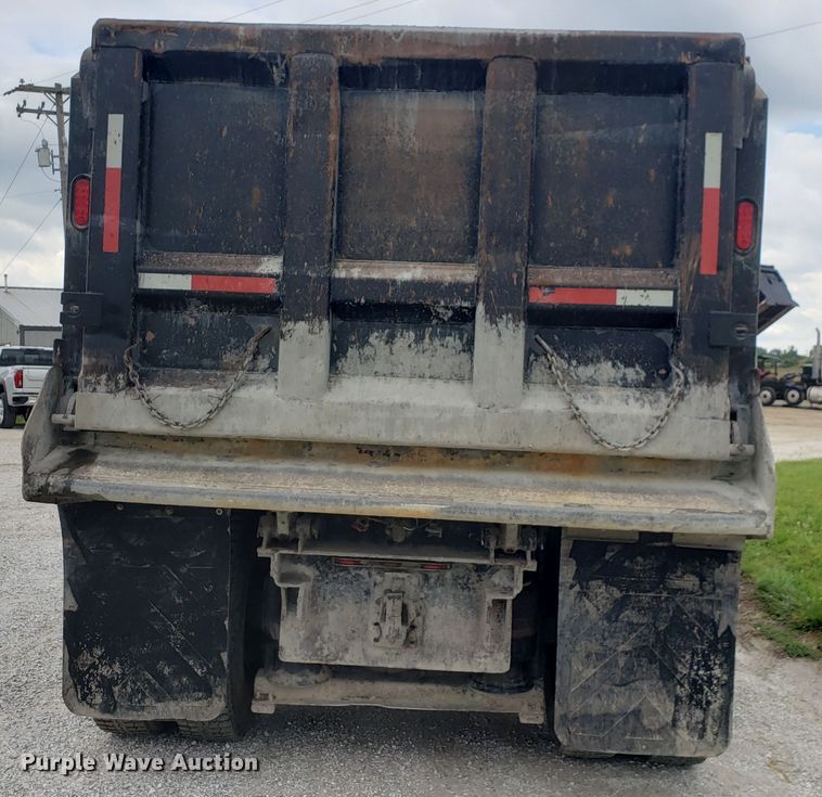 image for item HP9512 1994 Peterbilt 377  dump truck