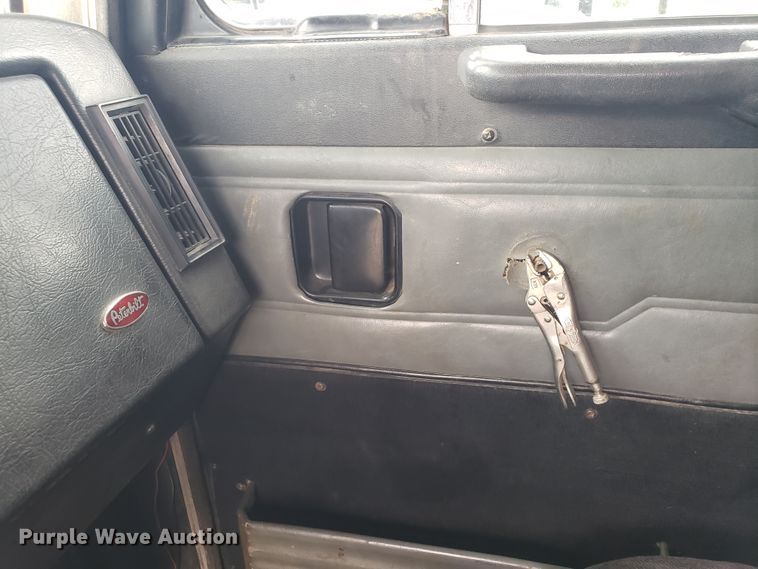 image for item HP9512 1994 Peterbilt 377  dump truck