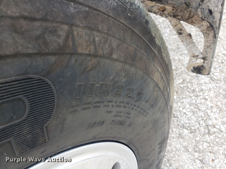 image for item HP9512 1994 Peterbilt 377  dump truck