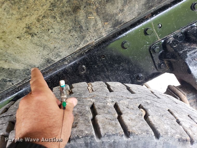 image for item HP9512 1994 Peterbilt 377  dump truck