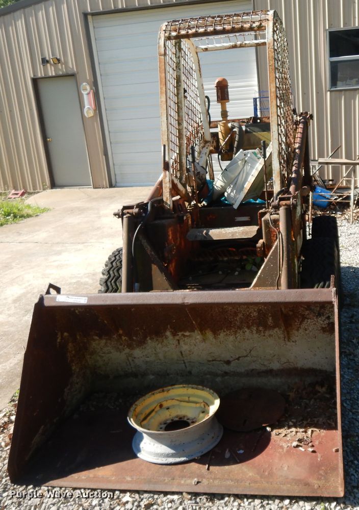 image for item HP9548 1963 Bobcat 600  skid steer loader