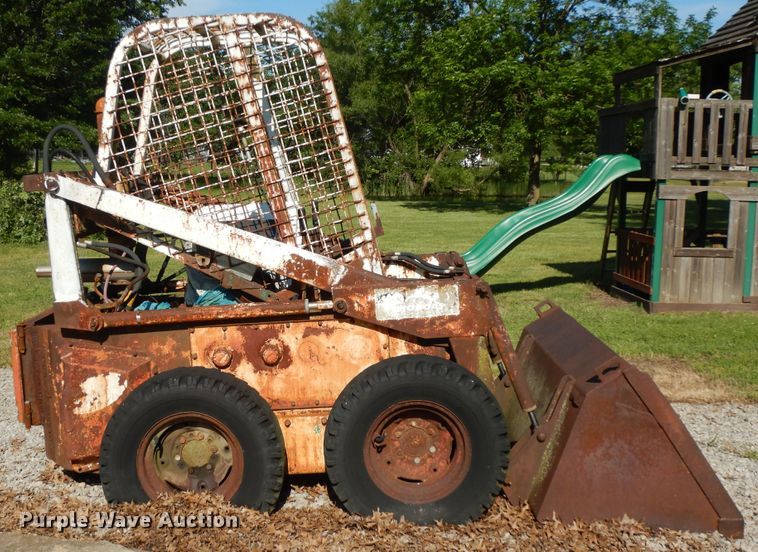 image for item HP9548 1963 Bobcat 600  skid steer loader