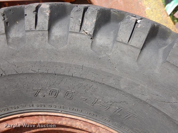 image for item HP9548 1963 Bobcat 600  skid steer loader