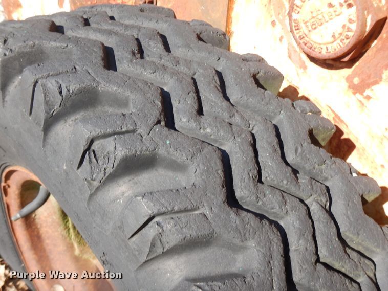 image for item HP9548 1963 Bobcat 600  skid steer loader