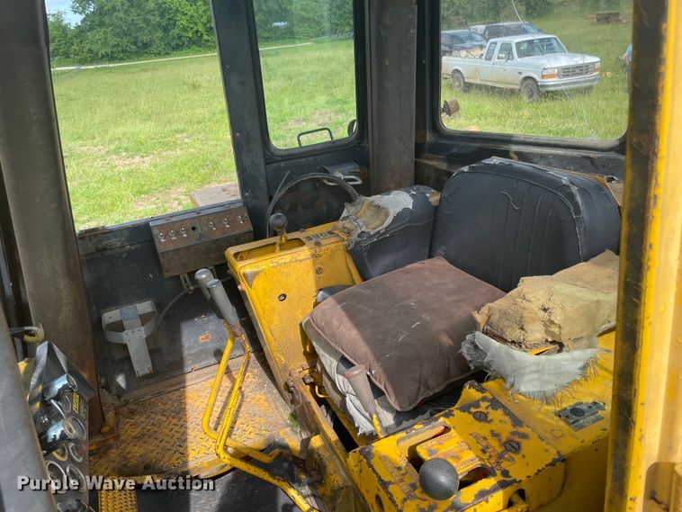image for item HP9549 1975 Dresser TD20E  dozer