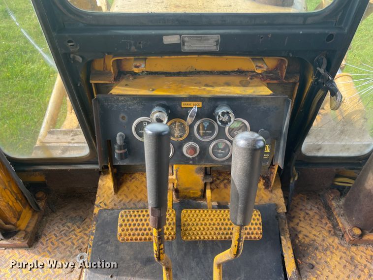 image for item HP9549 1975 Dresser TD20E  dozer