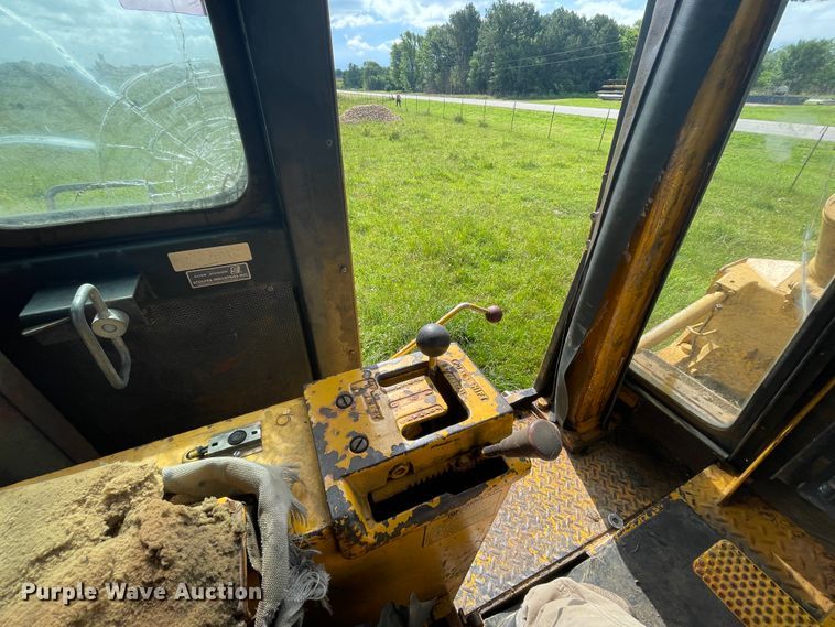 image for item HP9549 1975 Dresser TD20E  dozer