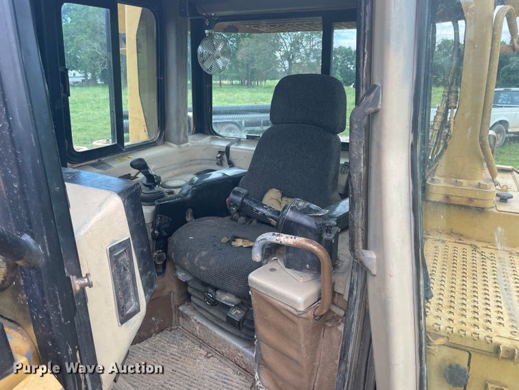 image for item HP9551 2006 Caterpillar D6R XL Series III  dozer