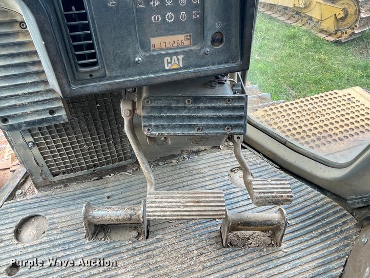 image for item HP9551 2006 Caterpillar D6R XL Series III  dozer