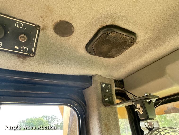 image for item HP9551 2006 Caterpillar D6R XL Series III  dozer