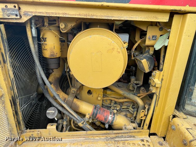 image for item HP9551 2006 Caterpillar D6R XL Series III  dozer