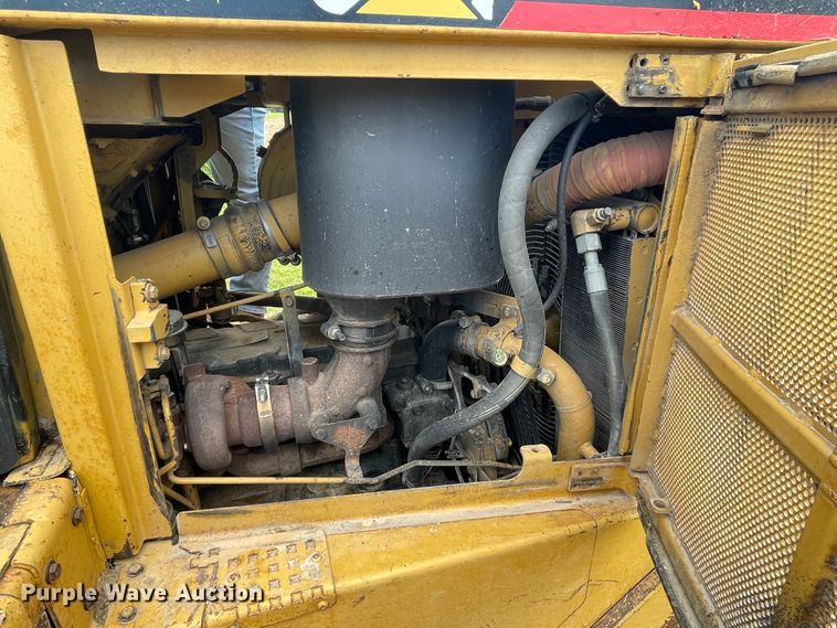 image for item HP9551 2006 Caterpillar D6R XL Series III  dozer
