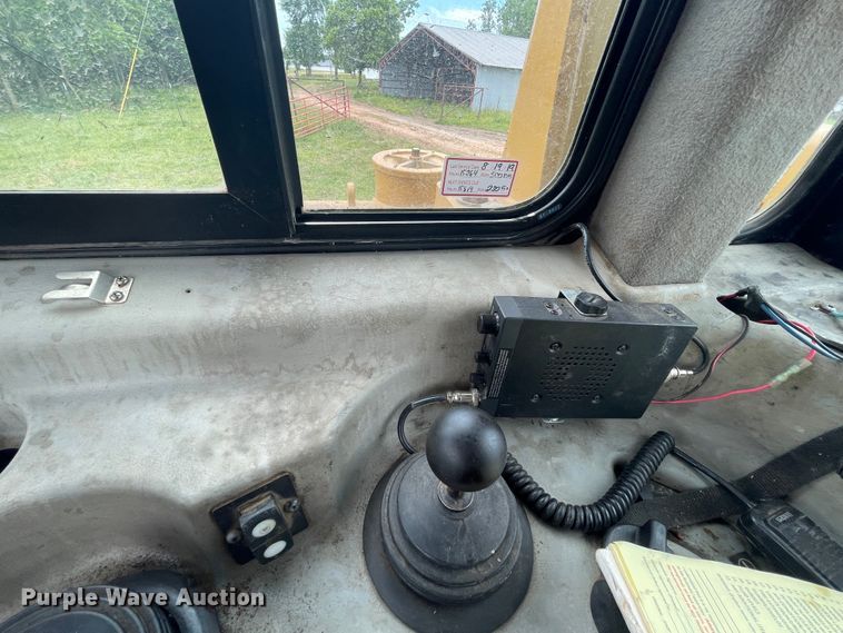 image for item HP9552 2005 Caterpillar D6R XL Series II  dozer