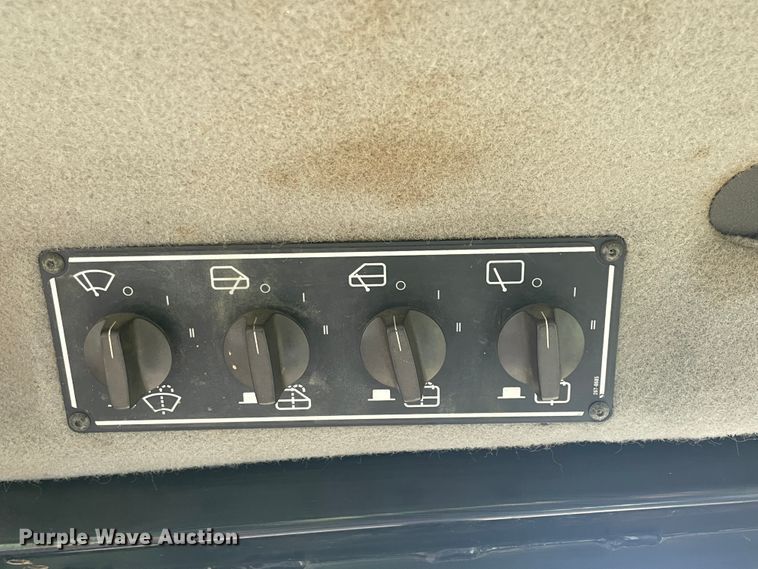 image for item HP9552 2005 Caterpillar D6R XL Series II  dozer