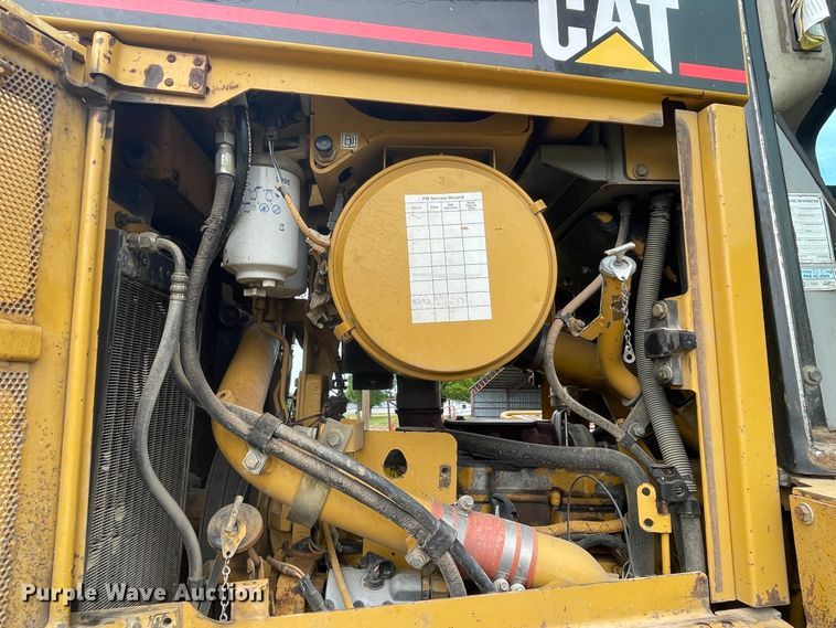 image for item HP9552 2005 Caterpillar D6R XL Series II  dozer