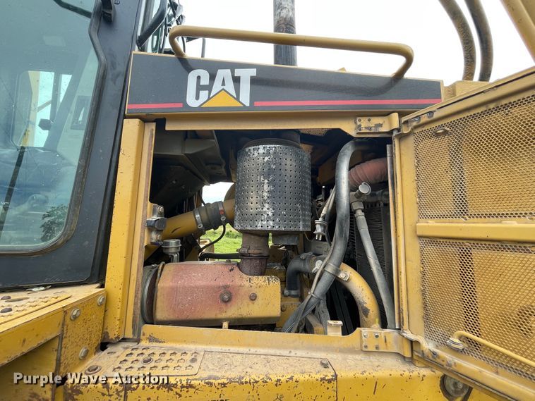 image for item HP9552 2005 Caterpillar D6R XL Series II  dozer