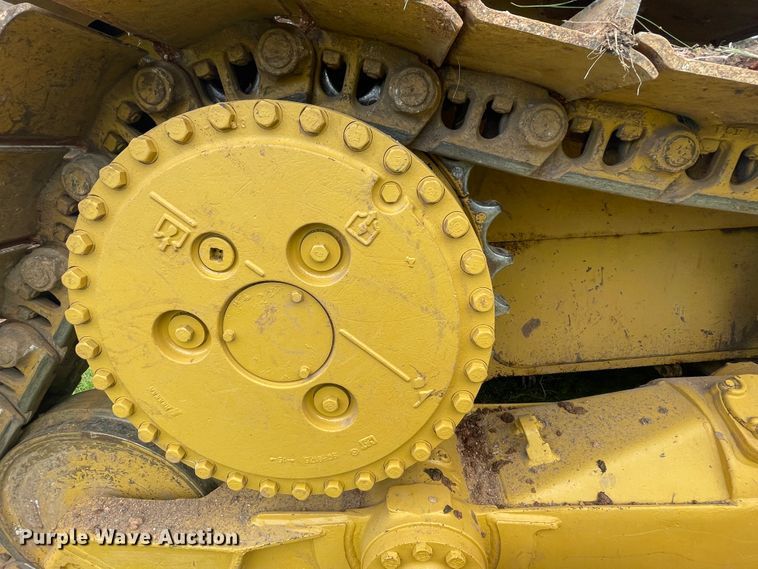 image for item HP9552 2005 Caterpillar D6R XL Series II  dozer