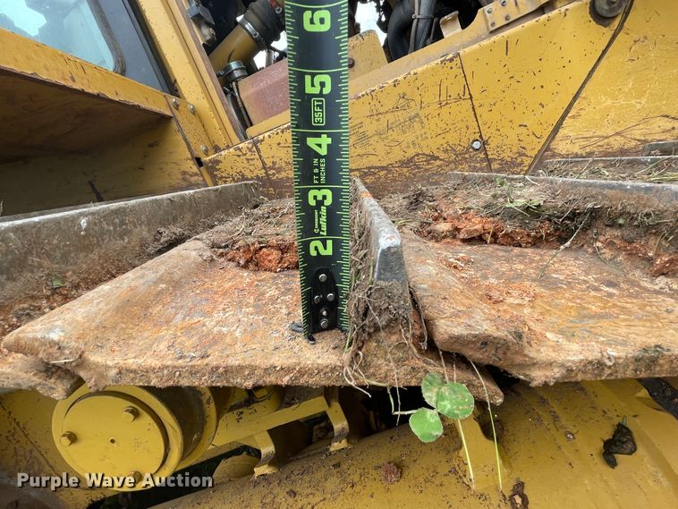 image for item HP9552 2005 Caterpillar D6R XL Series II  dozer