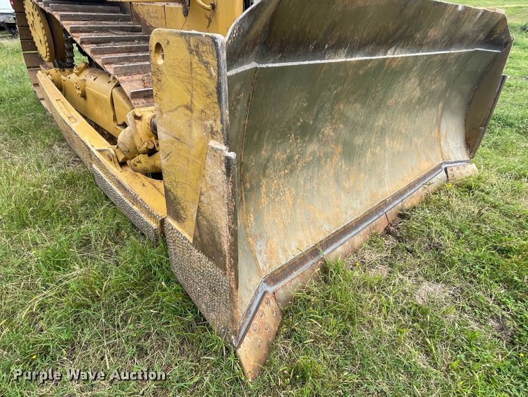 image for item HP9552 2005 Caterpillar D6R XL Series II  dozer