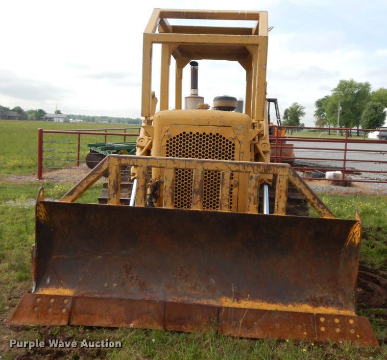 image for item HP9554 1973 Caterpillar D4D  dozer
