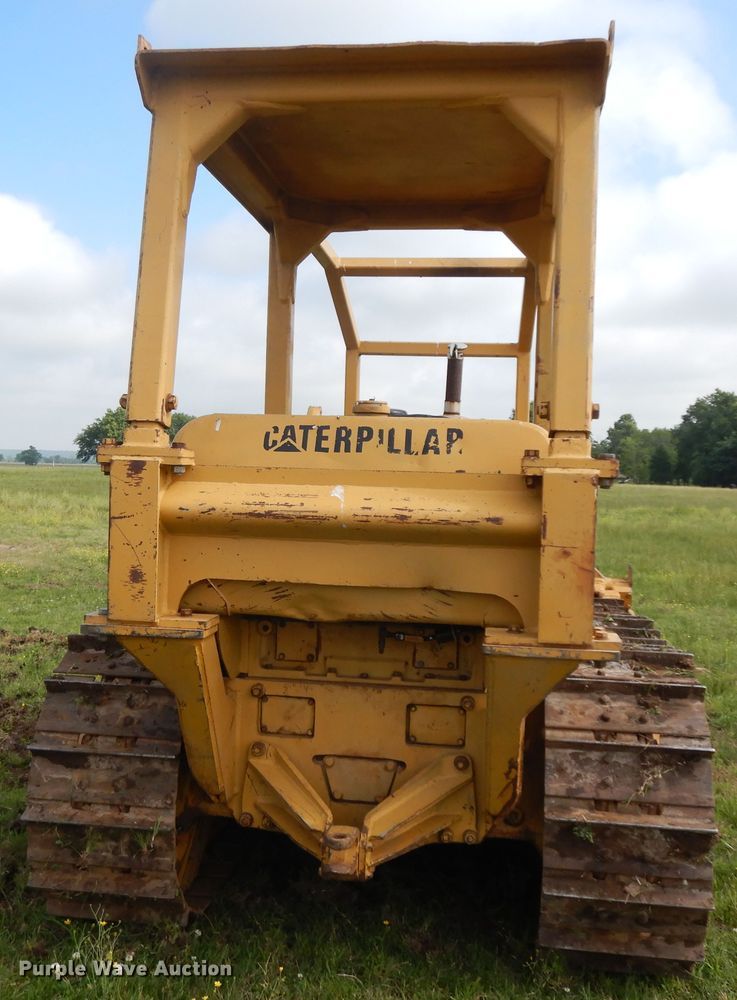 image for item HP9554 1973 Caterpillar D4D  dozer