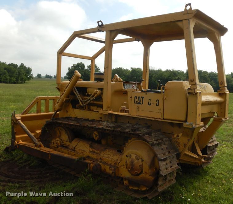 image for item HP9554 1973 Caterpillar D4D  dozer