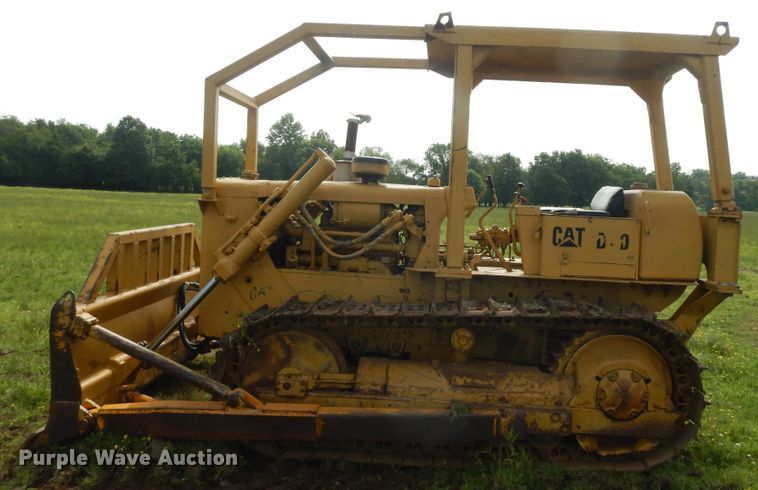 image for item HP9554 1973 Caterpillar D4D  dozer