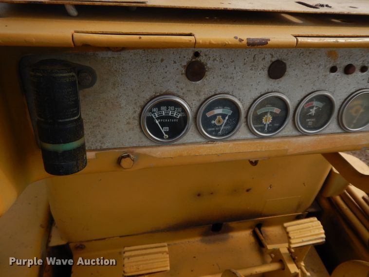 image for item HP9554 1973 Caterpillar D4D  dozer