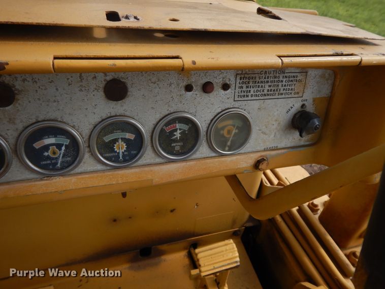 image for item HP9554 1973 Caterpillar D4D  dozer
