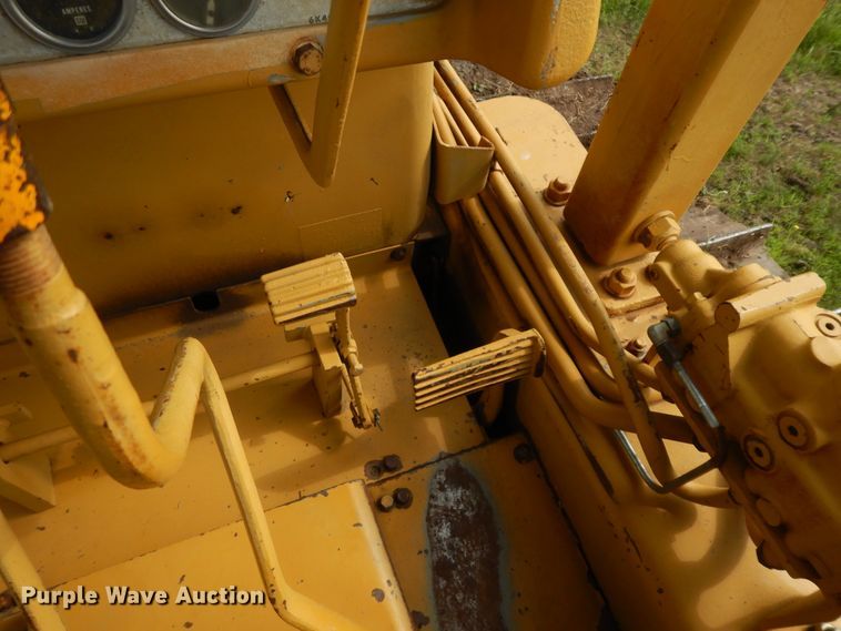 image for item HP9554 1973 Caterpillar D4D  dozer